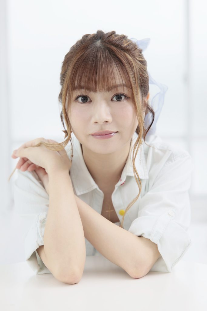 明坂聡美 プロフィール　画像１