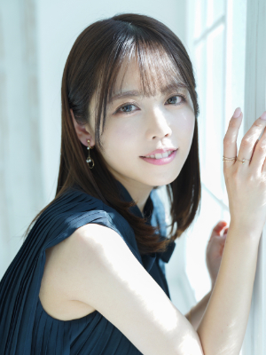首藤志奈 プロフィール　画像１
